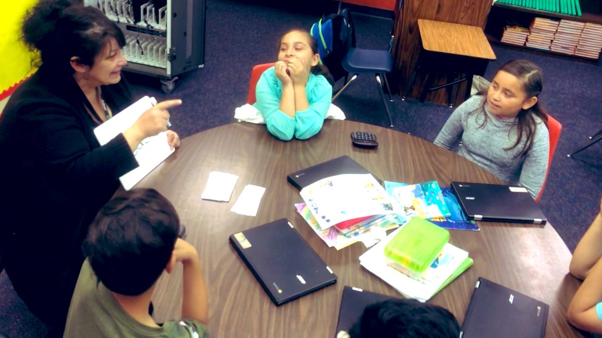 DeckerPUSD's tweet photo. Tackling big words one syllable at a time @95percentgroup @susanhall_EdD #advancedphonics #wordattack #edchat #deckermakeswaves #proud2bePUSD https://t.co/qXm0oCzwOI