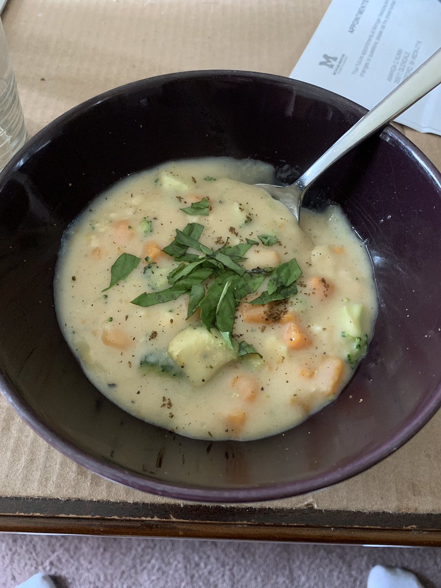 AnAnxiousLight's tweet photo. 5 days, 5 home cooked dinners. Very proud of us. Very proud of me. https://t.co/3rHdmLKV0w