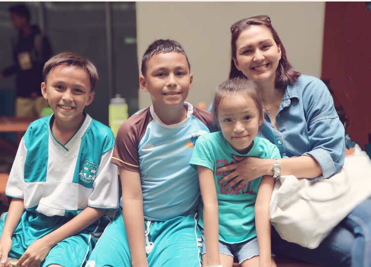 dagnesia's tweet photo. Merencanakan pendidikan anak sangat penting. Karena anak yang cerdas akan berkontribusi bagi kemajuan bangsa. Yuk, rencanakan pendidikan buah hati kita bersama @SequisOFFICIAL 
#PlanTheUnplanned #YourBetterTomorrow #Sequis https://t.co/38y1vR9stV