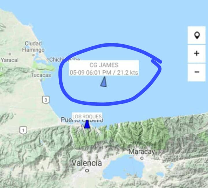 darwinmaldonado's tweet photo. @trafficLARA @SoyMariaVict #OLVE: situación irregular en la Guaira, algo extraño sucede en alta mar, hay usuarios que están reportando un movimiento de embarcaciones de seguridad y guarda costas dirigiéndose mar adentro, esperemos mas información. https://t.co/XIFNhW2vvt