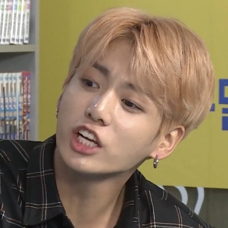 พันวา ໒꒱ tweet media
