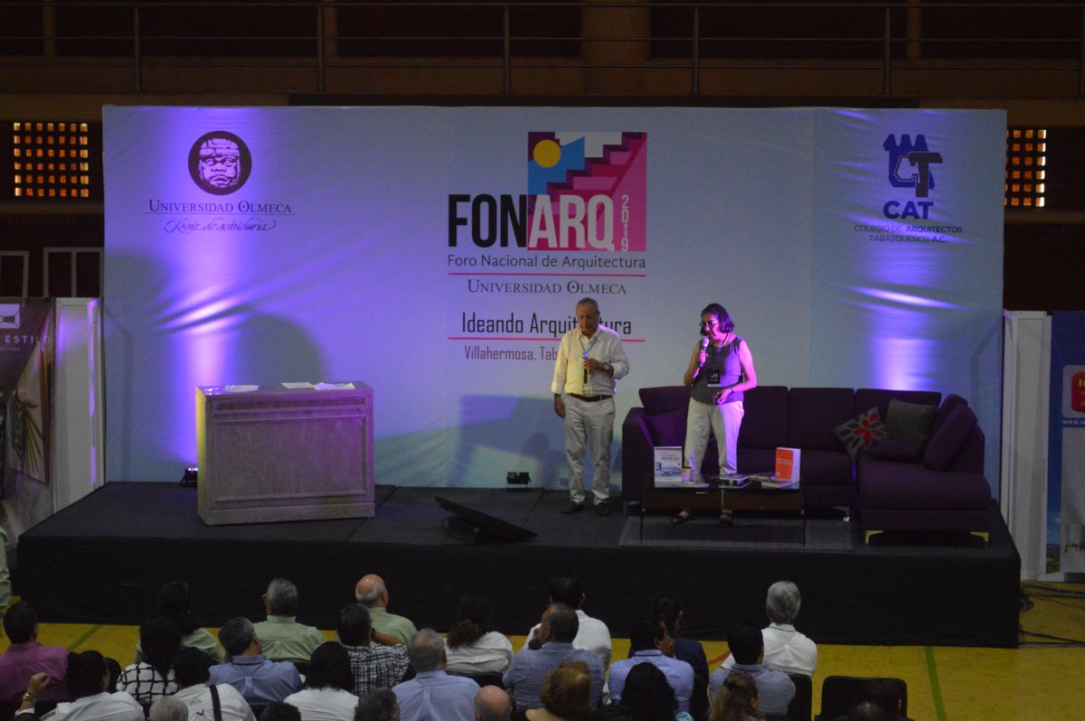 FONARQ's tweet photo. Los #arquitectos Francisco Serrano y Susana García Fuentes de Serrano Arquitectos y Asociados compartieron sus #experiencias en la #arquitectura con el público de #FONARQ 2019

#Conferencias #Talleres #SerranoArquitectos #CDMX #UniversidadOlmeca #Villahermosa #Tabasco #México https://t.co/YcLNURkM2y