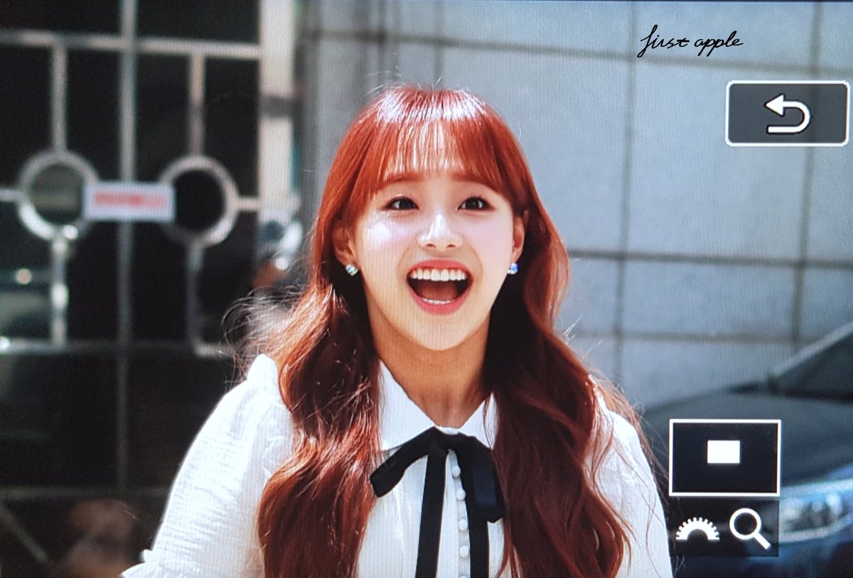 FirstApple_'s tweet photo. #이달의소녀 #이달소 #loonatheworld #LOONA #츄 #Chuu #지우
190510 preview☺️ https://t.co/ihbmw3ahKq