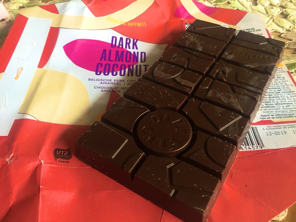 FamousGouws's tweet photo. What big eyes you have..... #delicata #Chocolate #Nederland #SparklingHappiness #Cacao #UTZcertified https://t.co/t9nzkhtzNd