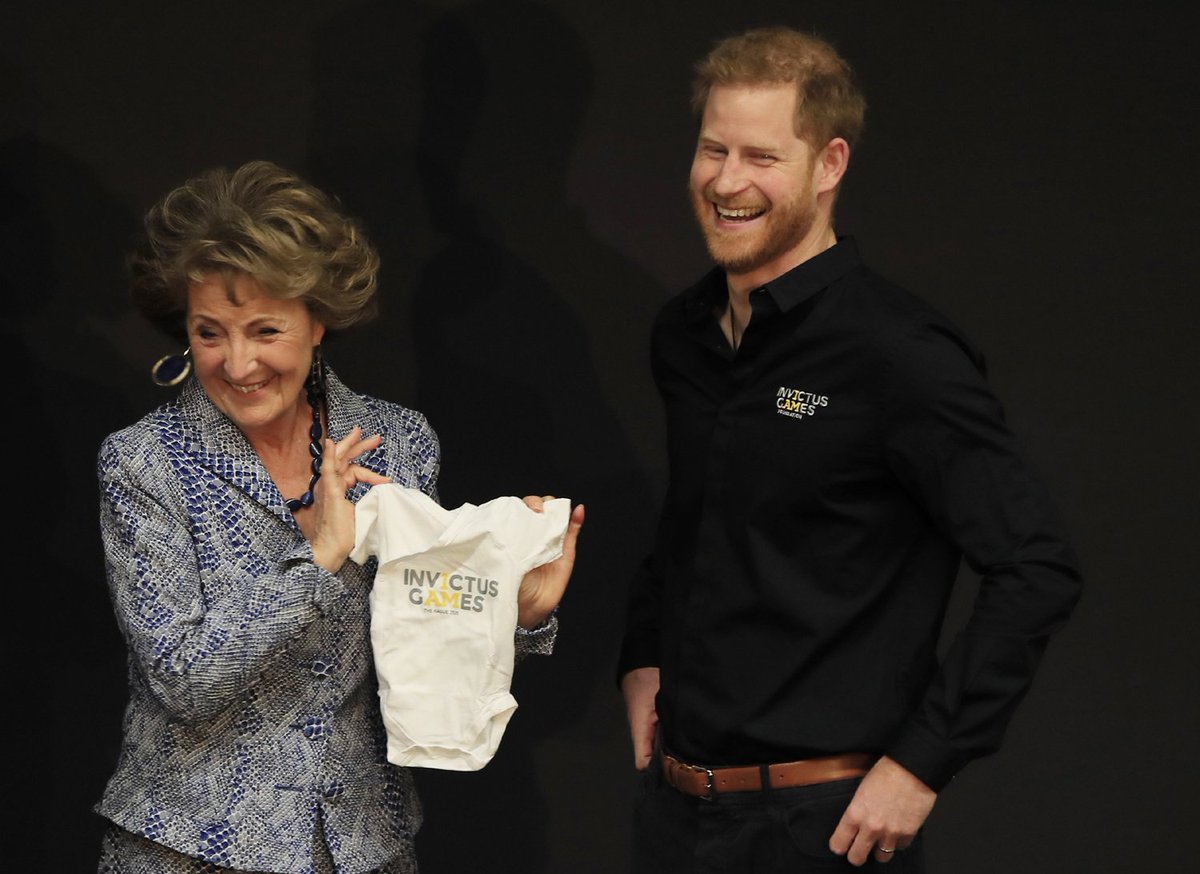 CGTNRadio's tweet photo. #PrinceHarry was gifted a baby outfit for his son #ArchieHarrison by #PrincessMargriet of the Netherlands on Thursday. The new dad returned to his royal duties, travelling to The Hague to promote the #InvictusGames2020. https://t.co/Q9nuIFmgYW https://t.co/UdhMnxtCtO