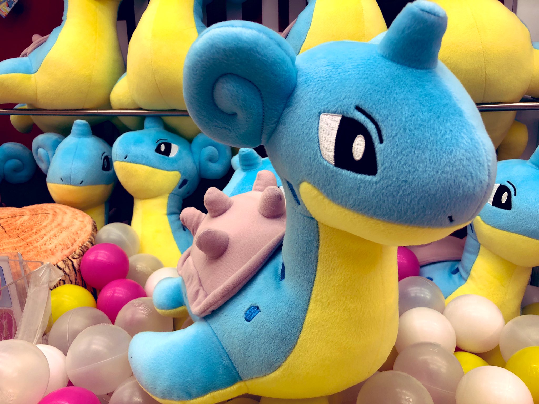 秋 葉 原 Hey ありがとう21周年 プライズ 大人気 ポケットモンスター サン ムーン めちゃで かラプラスぬいぐるみ 甲羅とかもよく出来てます コトブキヤさん側1階に入荷中 秋葉原hey ラプラス ポケモン Pokemon T Co T639zzwgmu