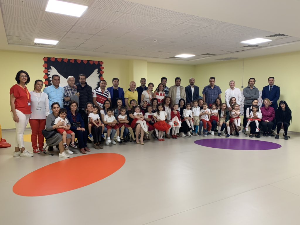 BodrumKoleji's tweet photo. Sevimli Yengeçler🦀Assembly etkinliklerini büyük bir coşkuyla tamamladılar👌Öğrencilerimize ve etkinliğimize katılan tüm velilerimize tesekkür ederiz.@AliRizaLule @SanemBH @KvancBarlas @TijenK @ufukkdnz @esrasert1979 @ayselturgut81 @figentas84 @BodrumDoga @BodrumKoleji https://t.co/xijYv14wlt