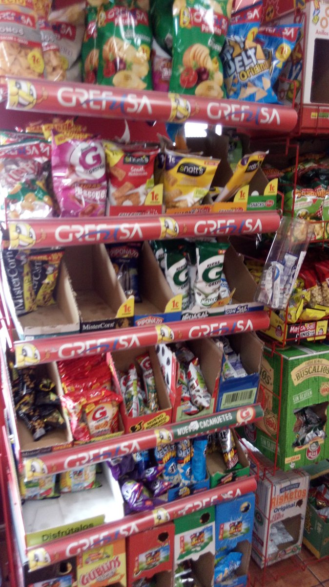 jilgueroh's tweet photo. @ElPacificador85 @andresBSK @El_Oso_Amoroso Elige!!!doritos no quedan...pero ten cuidao qe llego a casa en breves no sea qe te mande al 5 puesto y te atragantes https://t.co/fmXba7gPhP