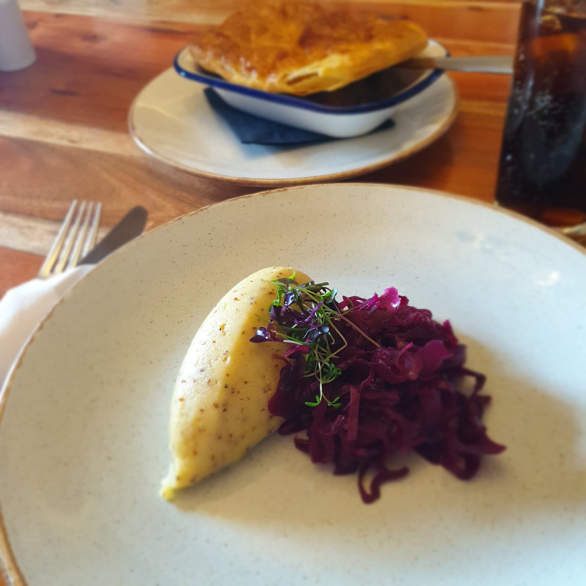 BarrasfordArms's tweet image. Pulled Lamb &amp;amp; Mint Pie - a perfect pub lunch!
#pulledlamb #pie #pommepuree #redcabbage #pubfood #gastropub #barrasford #northumberland @GoodFoodGuideUK @StayInAPubUK @GoodPubGuide @HardensBites @AAHospitality