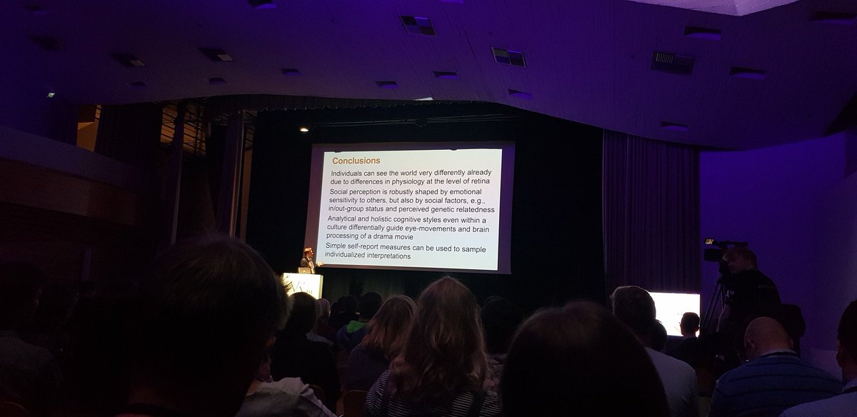 intercult_url's tweet image. Our social brain drives our perception #vizknowledge #theculturefactor