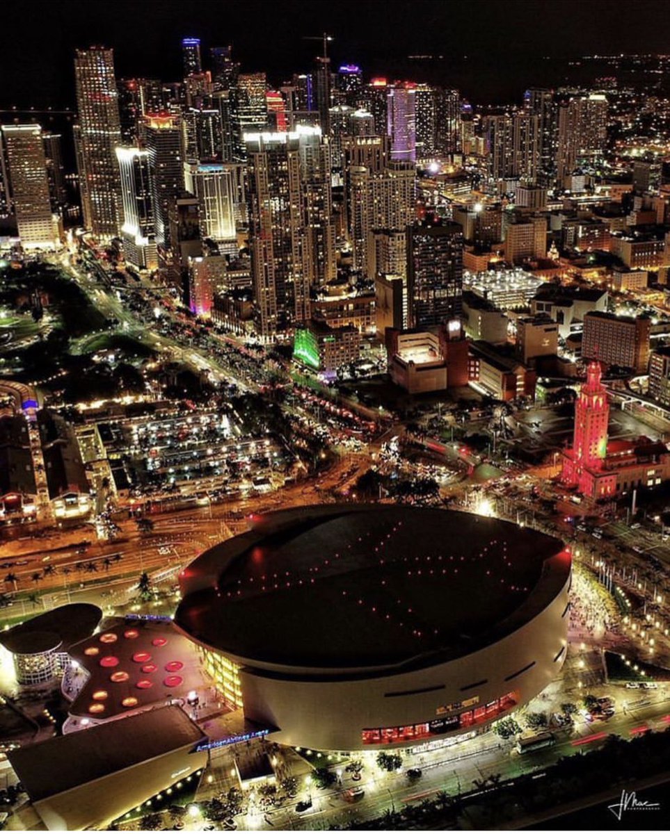 ℬ𝒶𝓇𝒷𝒶𝓇𝒶 𝒮ℯ𝓇𝓇𝒶𝓃ℴ 💸 tweet media