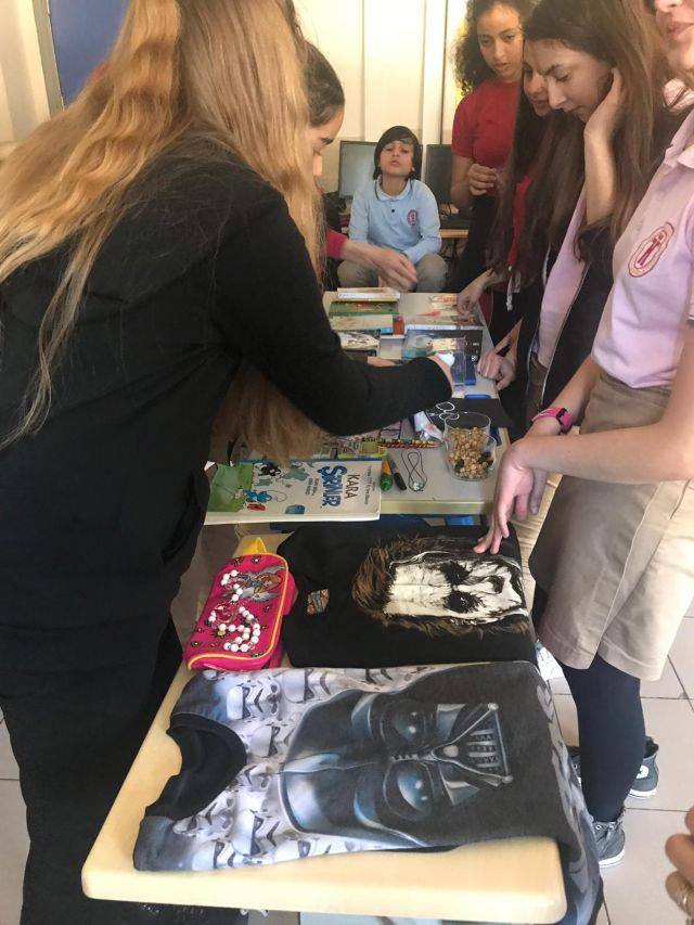 sukasifi.org/turkiye?articl…
Halil Türkkan Ortaokulu, Su Dostları takımı Saklı Su etkinliği için bir takas şenliği organize etti 😊 Üretim sırasında kullanılan suyu çoğunlukla gözardı ediyoruz fakat su kullandığımız her eşyanın içinde saklı!  ☝️
 #sukasifi #waterexplorer #mikado