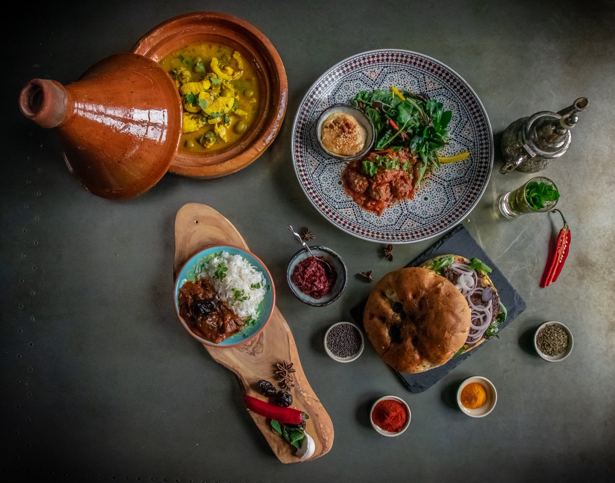 SouthsideSW18's tweet image. #RaymondBlanc to visit #StreetCube at Southside tomorrow from midday!

We are fortunate enough to welcome the Sustainable Gastronomy legend &amp;amp; one of Britain’s most respected chefs #RaymondBlancOBE to StreetCube. Join us on the piazza from noon tomorrow!