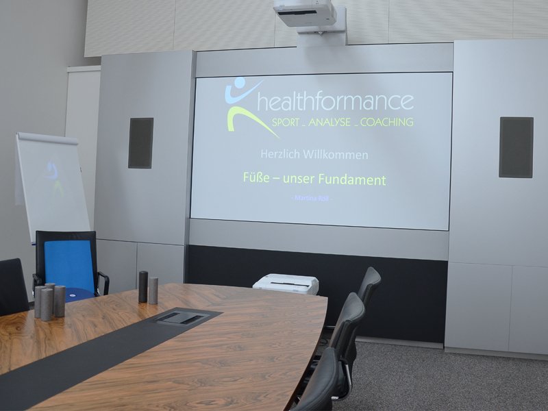 CAPTRON_en's tweet photo. At CAPTRON, everything was about health for the second time today. Throughout the day, our employees were able to try out various workshops and activities on the day of the exercise, all in great collaboration with our partner @BARMER_BY https://t.co/NcwHyhFlya
