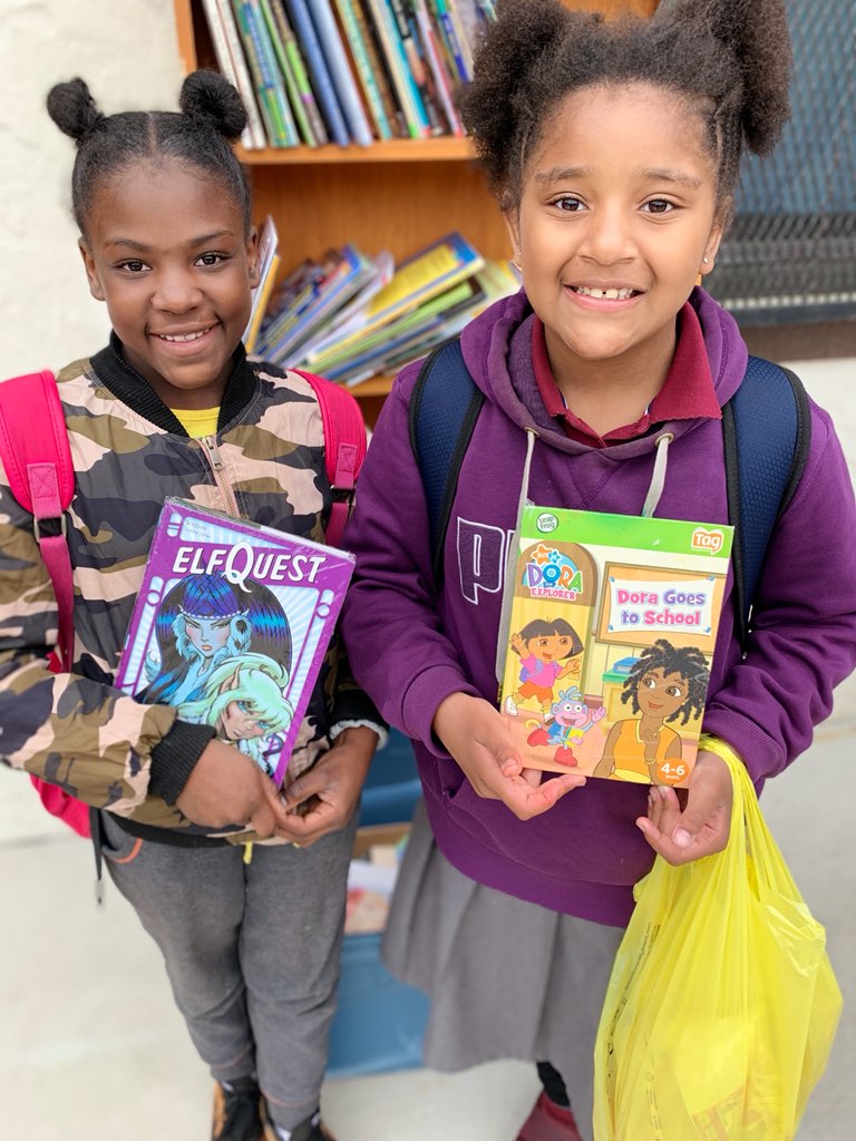 JaquezTweets's tweet image. What does a student led and student built free pop-up library look like in a city, with all stakeholders involved? #ProjectFlowEO #EOCHSSGA #EOStrong #VillageStrong #LiteracyMatters #StakeholdersMatter #FreeLiteracy #EOCityCouncil #EOSchoolDistrict #ProjectFreeLibrariesOurWay