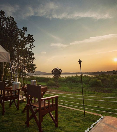 TheBisonKabini's tweet photo. The luxury tents at the Bison have spectacular views of the forest and Kabini backwaters. Come enjoy life under canvas as we take you on an unforgettable safari. . https://t.co/A3fbaG9Do3