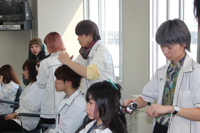 専門学校北日本ヘア スタイリストカレッジさん の最近のツイート 10 Whotwi グラフィカルtwitter分析 専門学校北日本ヘア スタイリストカレッジさん の最近のツイート 10 Whotwi グラフィカルtwitter分析