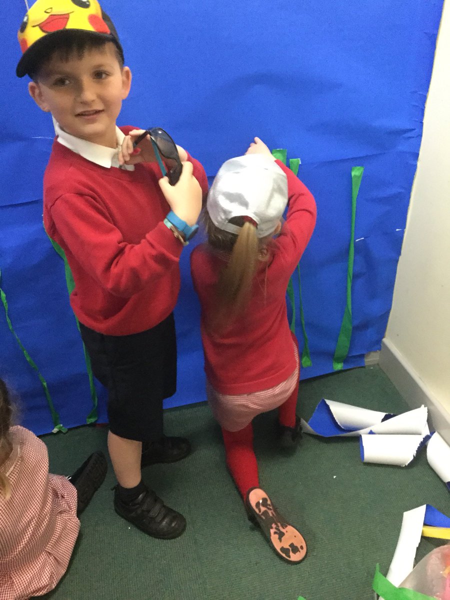 Yr1GUPS's tweet photo. Year 1 had a busy Immersion Day on Thursday. All ready for our new topic for the Summer Term. @Yr1GUPS  #GUPS #GUPSHINE https://t.co/kgkh3lYdPN