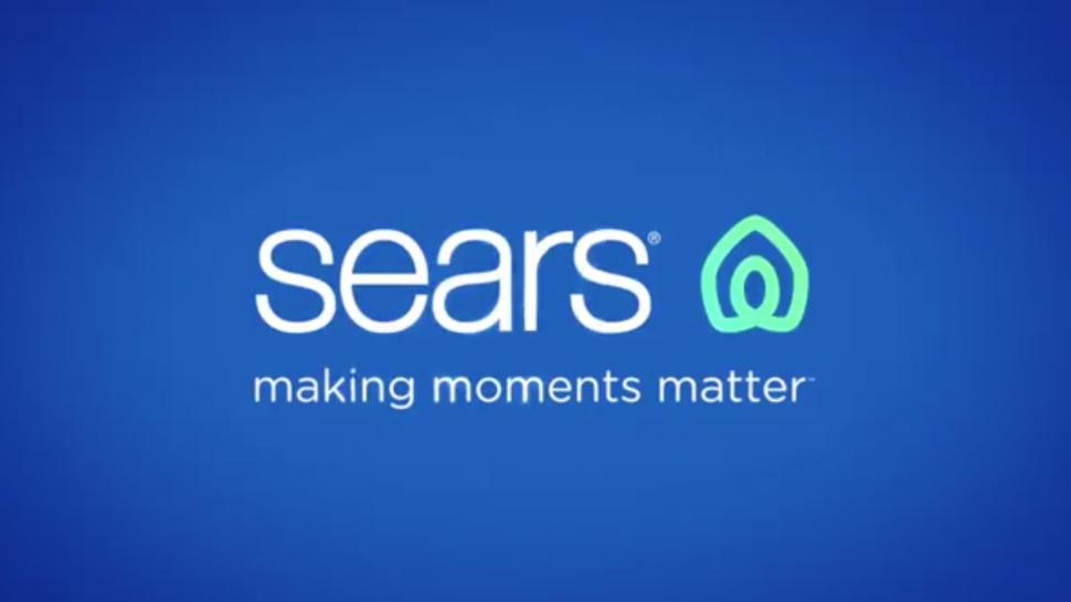 logogeek's tweet photo. Department store chain Sears has unveiled a new logo that's meant to make customers think of their homes and their hearts. But instead it's reminded people of Airbnb. Do you agree? https://t.co/mbDhuSKbXq via @CreativeBloq #LogoDesign #Logo https://t.co/XcUCdMs7pS