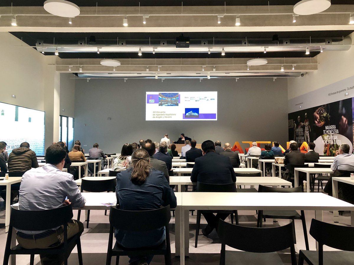 navarrarena's tweet image. Comienza el XXI Encuentro de Ingeniería Hospitalaria de Aragón y Navarra en la Sala Reyno de Navarra.