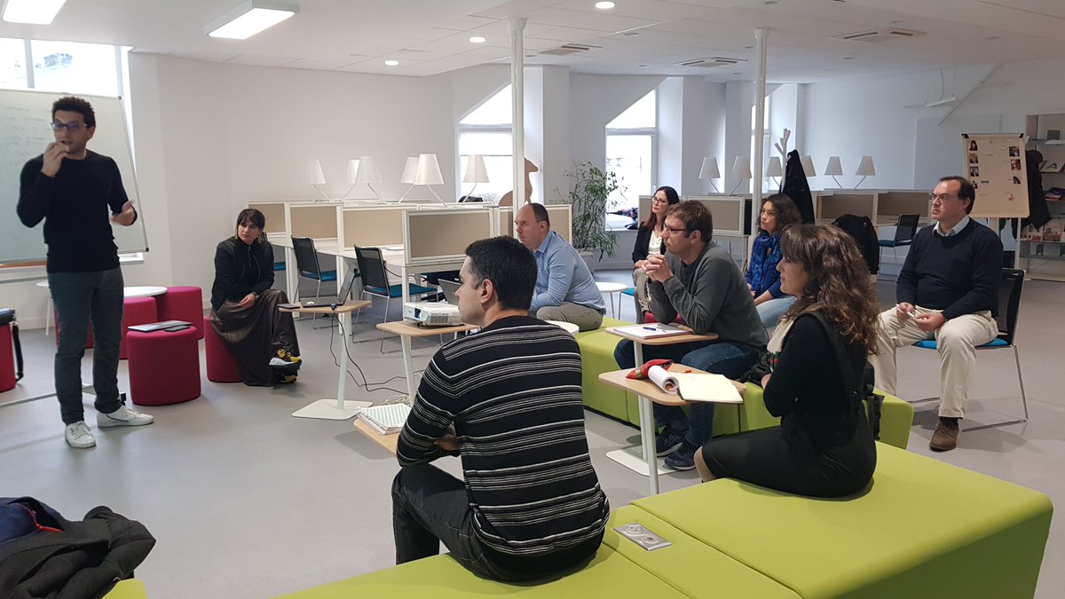 Merci à Amir Elias de <a href="/KPMG_France/">KPMG France</a> et <a href="/amina_belkhir/">Amina BELKHIR</a> de @GrandENov pour le premier workshop du mois de mai 📅

#Incubateur #GrandEst #chalonsenchampagne #ThincLab #ThincLabChalons #Entrepreneurs #Innovation