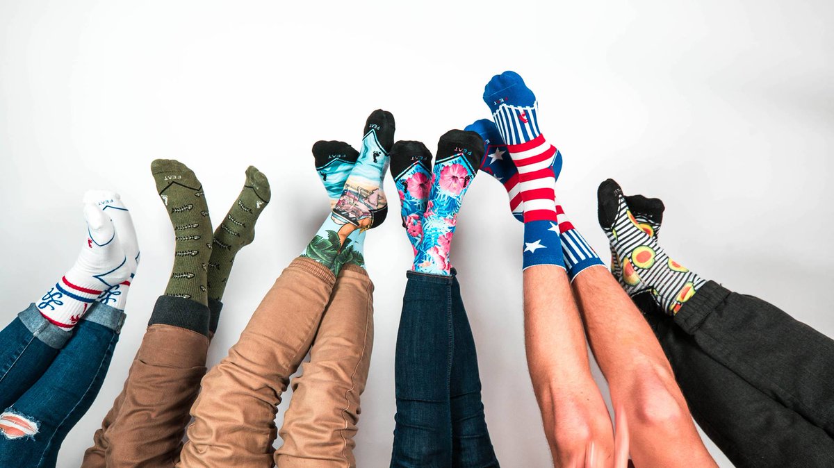 пижамная вечеринка для девочек. Socks crazy lama. дизайнерские носки. какой носок был на вечеринке.