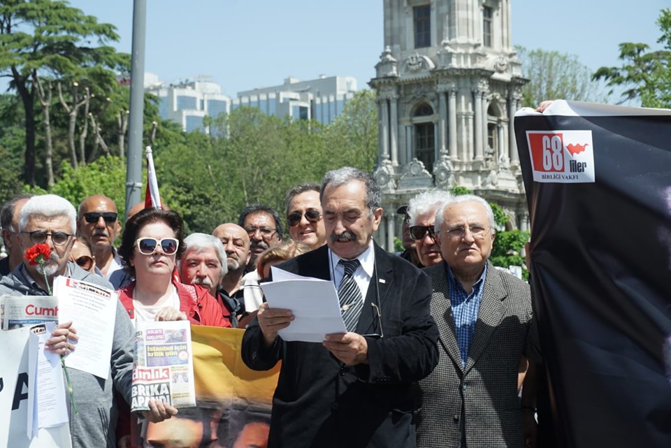 68liler's tweet photo. Vakfımızın 6 Mayıs 2019 günü, saat 12:00'de Dolmabahçe'de düzenlediği Anma Günü Etkinliğinde duyurduğu Kitlesel Basın Açıklaması:

https://t.co/k5VI8HO3FQ https://t.co/sXUtmFxBVd