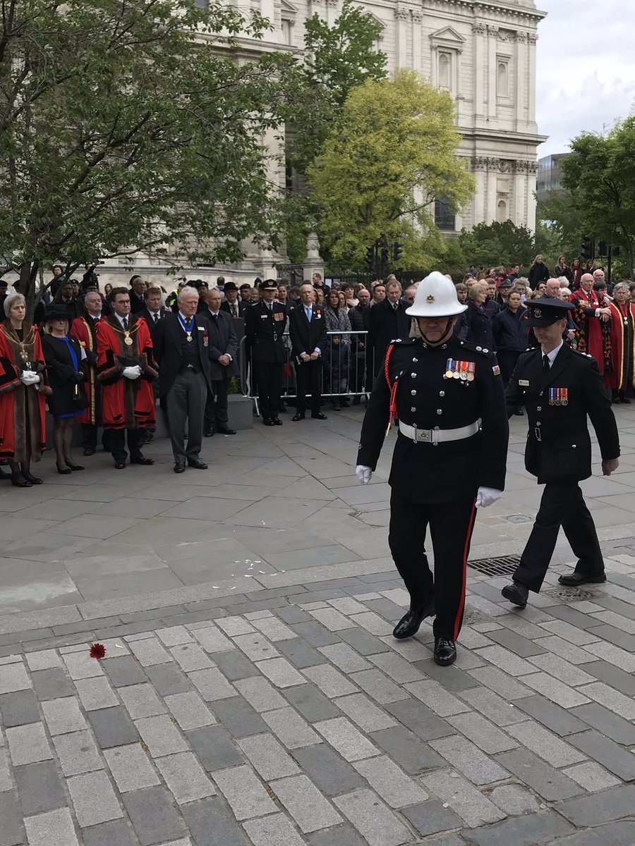 GerwynHowells's tweet photo. Firefighters Memorial Service London https://t.co/Rn2YxVP8nQ