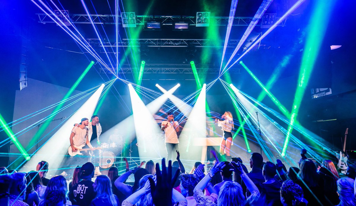 Het muziekprogramma voor de vrijdag is bekend! <a href="/BeethovenBand/">This is Beethoven</a> is er weer bij #top. Waar is dat feestje? Bij Concert at Slie #mooisliedrecht baggerfestival.nl/nieuws/show-en…