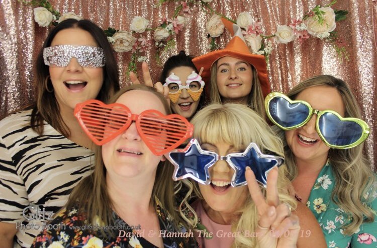 GlitzPhotoBooth's tweet photo. #devonwedding #wedding #Friends #family @TheGreatBarn #photobooth #glitz @DevonHours @Exeter_Hour @thisisexeter @Torbay_Hour @Plymouth_Hour https://t.co/qDwkNEu8vX