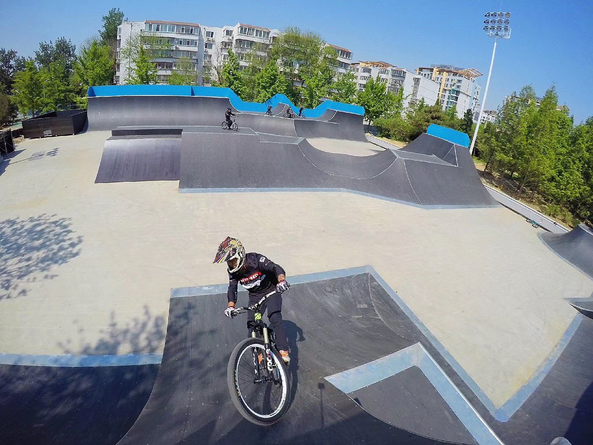 Breaking new‼️The project of BMX Freestyle Park jointly built by Qiansen and FISE has completed and the first trial ride came to a successful conclusion‼️👏👏