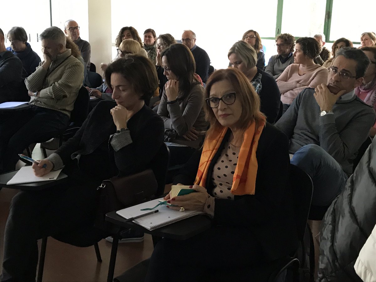 ArpaMarche's tweet photo. Percorsi di #formazione in @ArpaMarche: con la d.ssa Maila #Strappini di @ARPALazio oggi si parla del nuovo #catalogo nazionale dei #servizi del @SNPAmbiente https://t.co/A5sI8oozLj