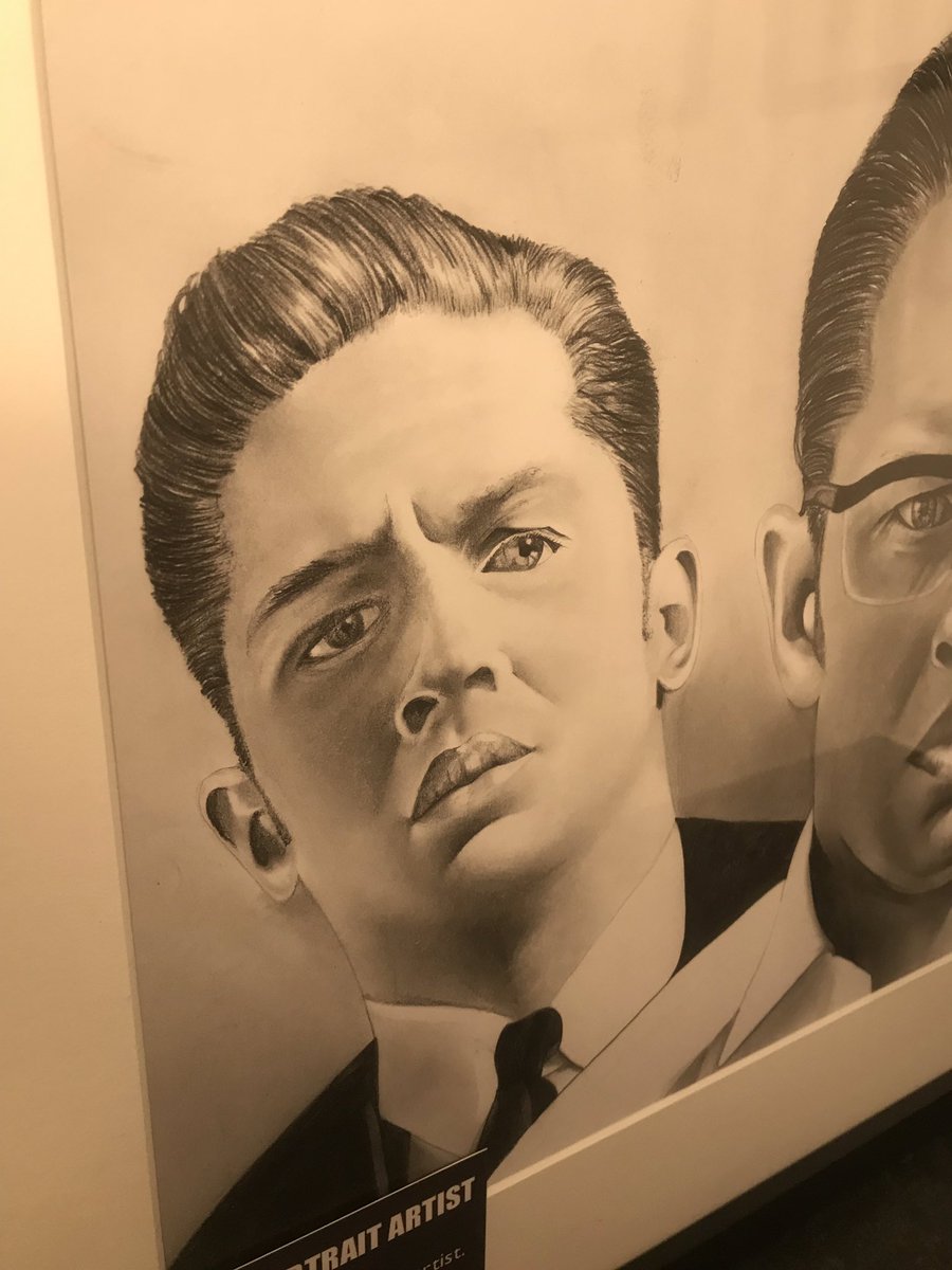 jordanhallart's tweet photo. 10 limited edition prints are available 
£45 each as shown in photo
£10 postage anywhere in the uk 
#thekraytwins #kraytwins #london #artistsoninstagram #ArtistOnTwitter #portraits #art #design #boxing #londoncity @derwentart @bristolmuseum #graphitefeature https://t.co/QQsU22k8aE