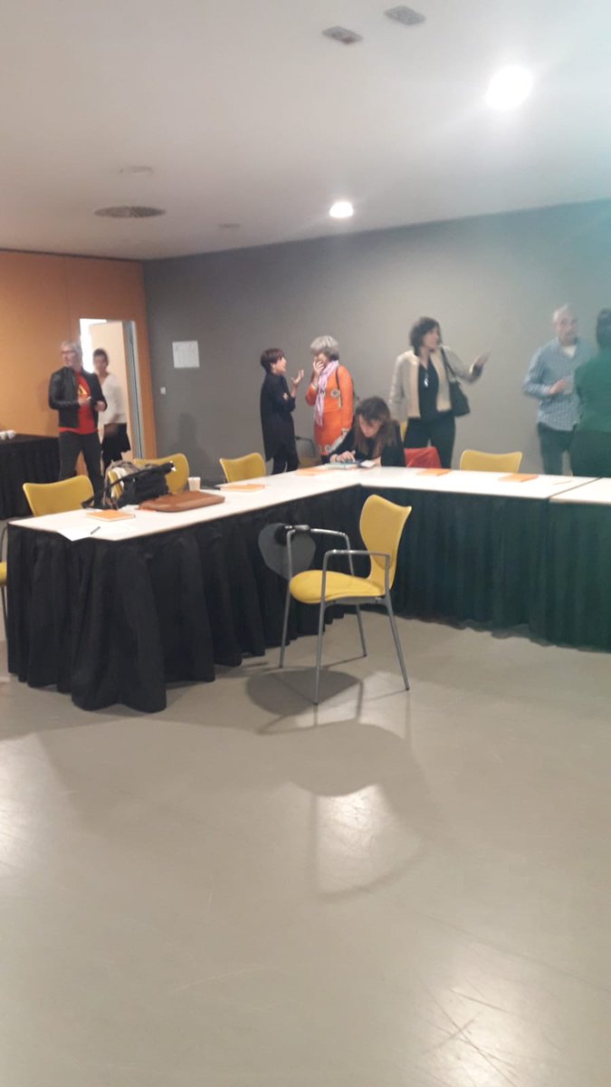 TransitCultura's tweet photo. A punto de empezar la última sesión de formación de #InnovaCultural2018 de @FundCajaNavarra y @FundlaCaixa https://t.co/2ww7akhaLg