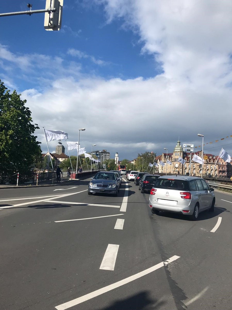 Int_BoWo's tweet photo. Bald gehts los - Die Flaggen der Internationalen Bodenseewoche wehen bereits schon über der Alten Rheinbrücke in Konstanz :) https://t.co/dCe0DRACmM
