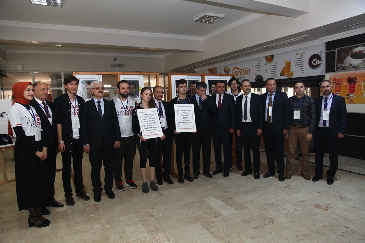 ybuankara's tweet photo. Üniversitemizde Bağımlılıkla Mücadele Sempozyumdan Kareler
https://t.co/5i2mor6nRS
#ÜniversitemAYBÜ #AYBUBMS19
@drMetinDogan @usanfatih @aricankazim @ybunikonsey @AybuMucadele @AfakYbu @YBUfotograf @Aybu_mgt @aybudhob @Aybushk @EngelsizYbu @MecYbu https://t.co/ITwsbTUkfV