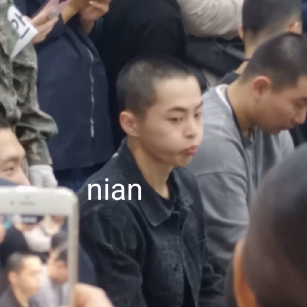 XIUMIN_JB's tweet photo. классика https://t.co/xckGZNLhUT