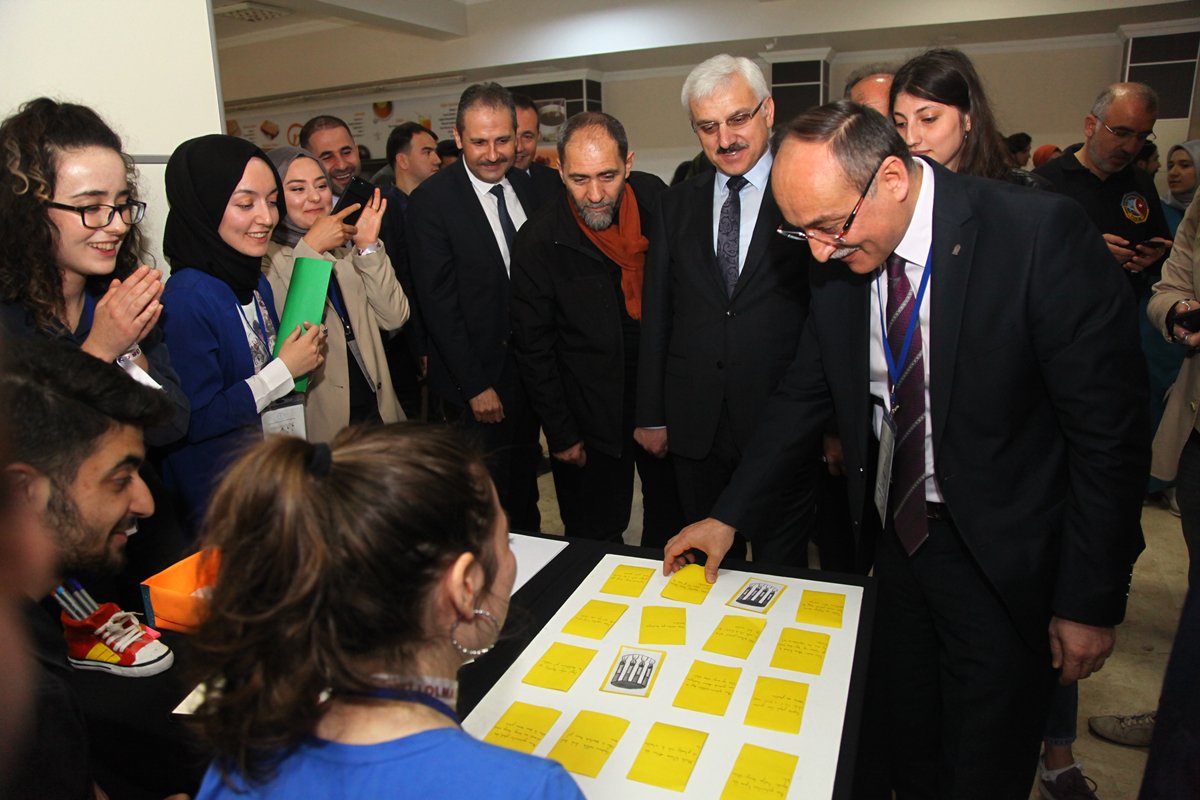 ybuankara's tweet photo. Üniversitemizde Bağımlılıkla Mücadele Sempozyumdan Kareler
https://t.co/5i2mor6nRS
#ÜniversitemAYBÜ #AYBUBMS19
@drMetinDogan @usanfatih @aricankazim @ybunikonsey @AybuMucadele @AfakYbu @YBUfotograf @Aybu_mgt @aybudhob @Aybushk @EngelsizYbu @MecYbu https://t.co/dSwxNZxAkz