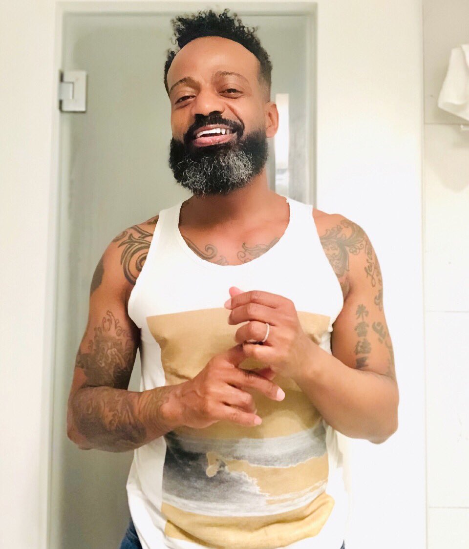 Chair2ChairTalk's tweet photo. Just because a flower doesn’t have blooms doesn’t mean it’s no longer a flower. 🤷🏾‍♂️It’s still a flower🤷🏾‍♂️. Just because you’re not blooming doesn’t mean youre not growing. Don’t focus on the glory but the growth. #ASEEDMUSTGROW #chair2chair #frederickayers #becomingmrmcneil #grow https://t.co/Lr0WlZephR