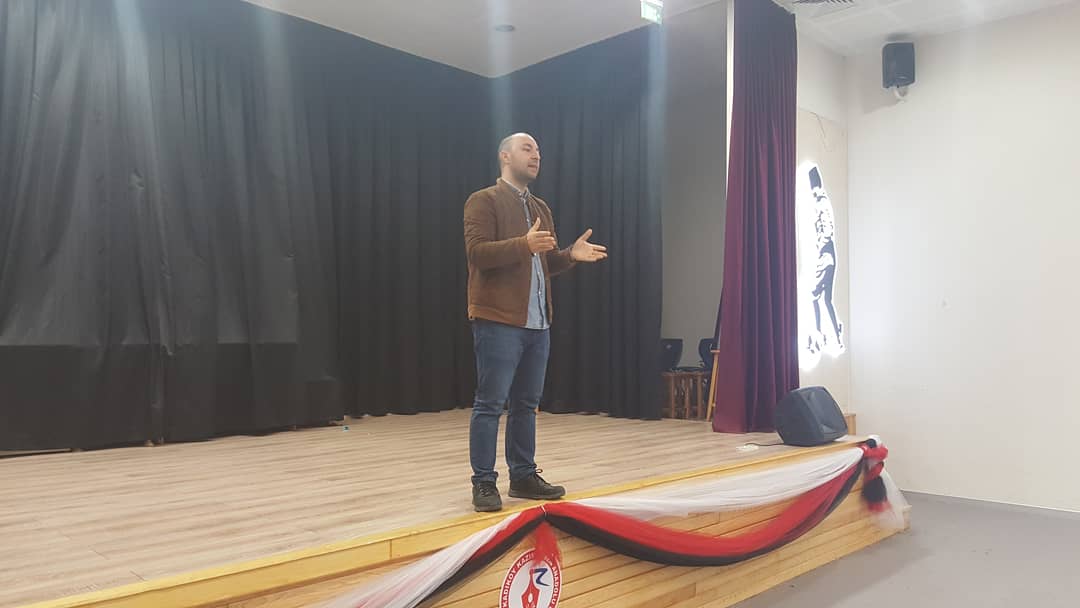 MYOSehir's tweet photo. İstanbul Şehir Üniversitesi Medya Yapımcılığı Bölüm Başkanı Öğr. Gör. Serhat Dalgalıdere ‘’Lisede Bir Ders’’ etkinliği kapsamında Kazım İşmen Anadolu Lisesi’nde ” Yapay Zekanın Temeli Bulanık Mantık” isimli semineri verdi. Seminer kapsamında öğrencilerin sorularını yanıtladı. https://t.co/1dTBFknzfU