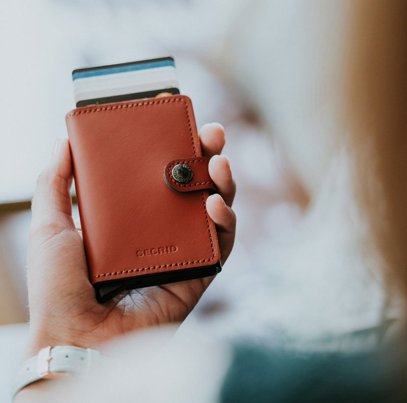 TannerySuffolk's tweet photo. G E T ~ R F I D ~ P R O T E C T I O N ~ 
Combining an in-built aluminium core with fine leather designs, @secrid wallets protect your cards, whilst remaining neat and compact to fit into your pocket! #thetannery #RFID 
https://t.co/Y2l5H8avd1 https://t.co/yKHhUA4muI