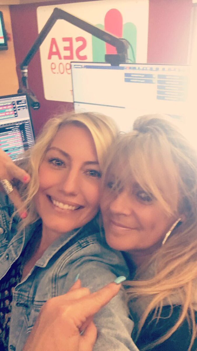 ReneePeterson's tweet photo. Last day #onair for @909SeaFM and My Sexy Sammy! You’re the biggest rockstar I know and ♥️ and I have LOVED everyday with you! Thank you for everything! Can’t wait to have you in Melbs! 🌟 #radio #radiohost #goldcoast #australia #director #babes #rockstars #studio #seafm https://t.co/kywqLEVVYQ