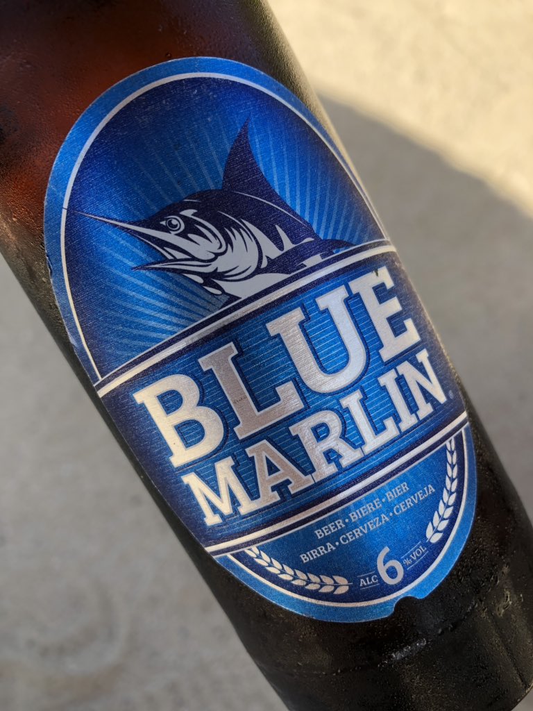 Bei exklusiven Bierflaschen aus der ganzen Welt denke ich auch immer an <a href="/stiuvou/">Nicolas Glauser</a> - ein durstlöschender Gruss aus Mauritius mit einem Blue Marlin