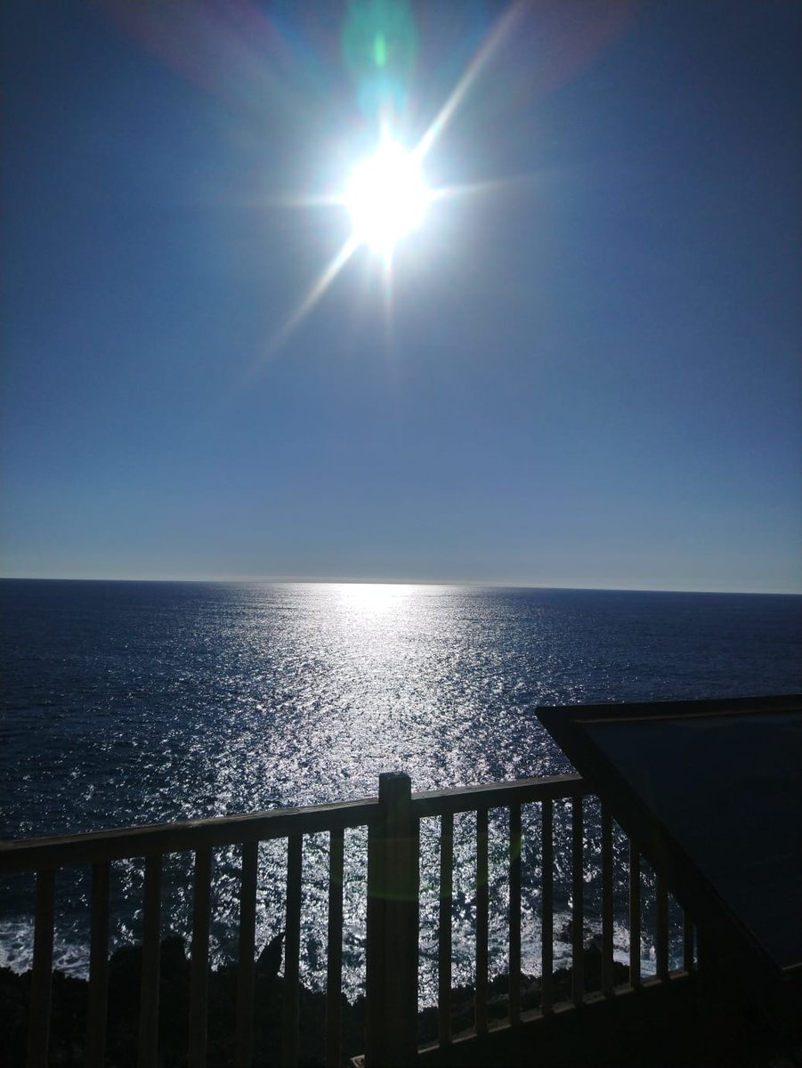 Claire_MCR's tweet photo. It's super freezing, can't leave my bed....take me back #holidayaddict #holidayblues #lapalma 😍⛱️☀️ https://t.co/8cWfWW8yXQ