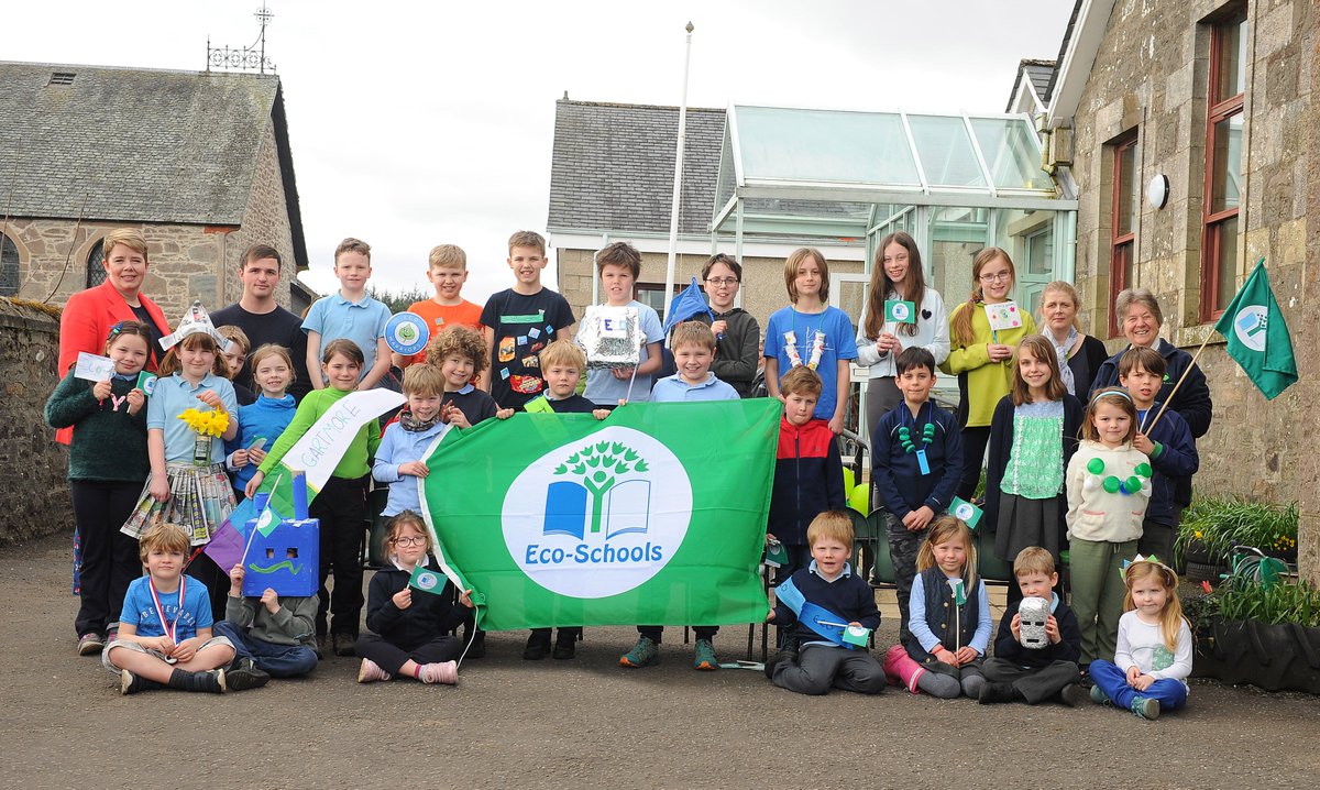 6️⃣ of the best for green-fingered @GartmorePS!

The first #Stirling school to receive a prestigious Green Flag Award has celebrated earning its sixth such accolade in just 15 years. 🔗 bit.ly/GartmorePS