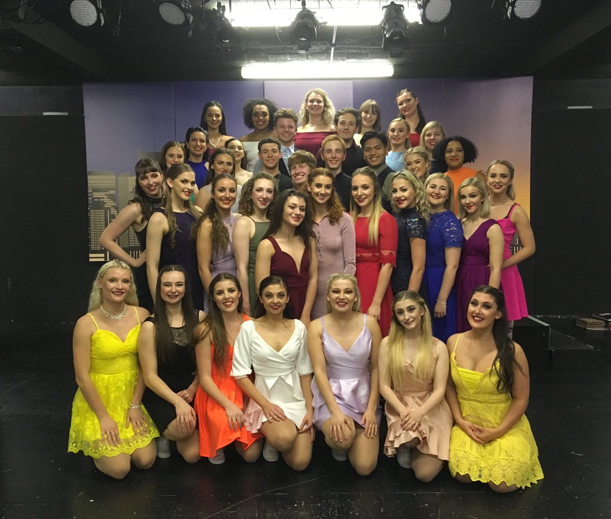 maddcollege's tweet photo. Our wonderful #Classof2019 ahead of their London #GraduateShowcase @lsqtheatre on Monday. Another super group close to embarking on their professional careers! https://t.co/rWQNz2rdqb