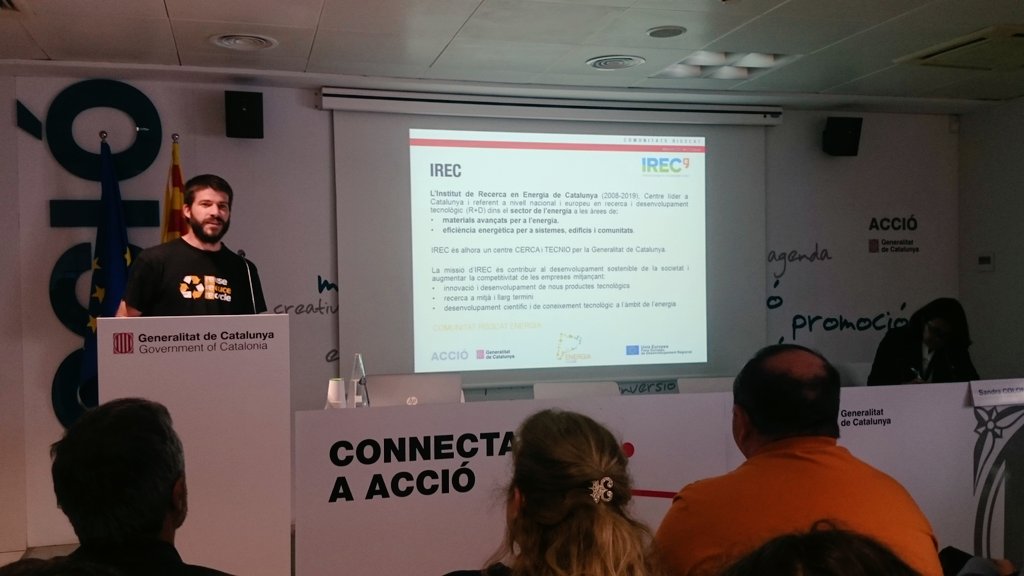 energia_ris3cat's tweet photo. Es pot donar una segona vida a les bateries provinents de vehicles elèctrics, per @CanalsLluc de @IREC_Energia #Refer @energia_ris3cat
#JornadaInterComEC @accio_cat
#comRIS3CAT
@Energia_ris3cat @ComunitatAigua @CRis3cat @RIS3_COTPA @gestorinnoapat
#InnovACCIO #fonsUECat https://t.co/nuQKzgBp17