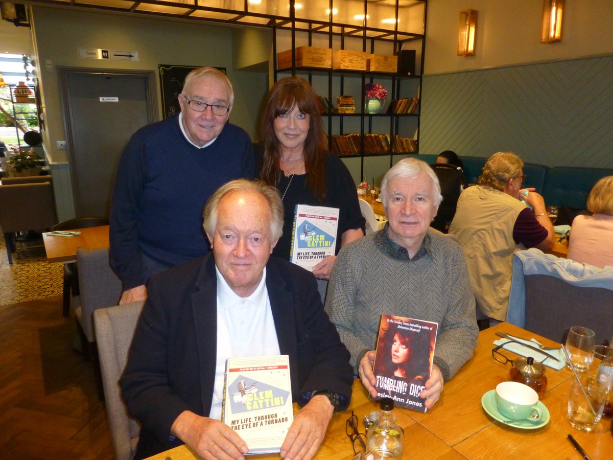 LAJwriter's tweet photo. #FourMustGetBeers. Squared. #BrianBennett #ClemCattini #EdBicknell #MikeCharidemou #FizShapur @michaelstone13 #MyLifeThroughTheEyesOfATornado #TUMBLINGDICEBOOK https://t.co/3FF9u5ja4N