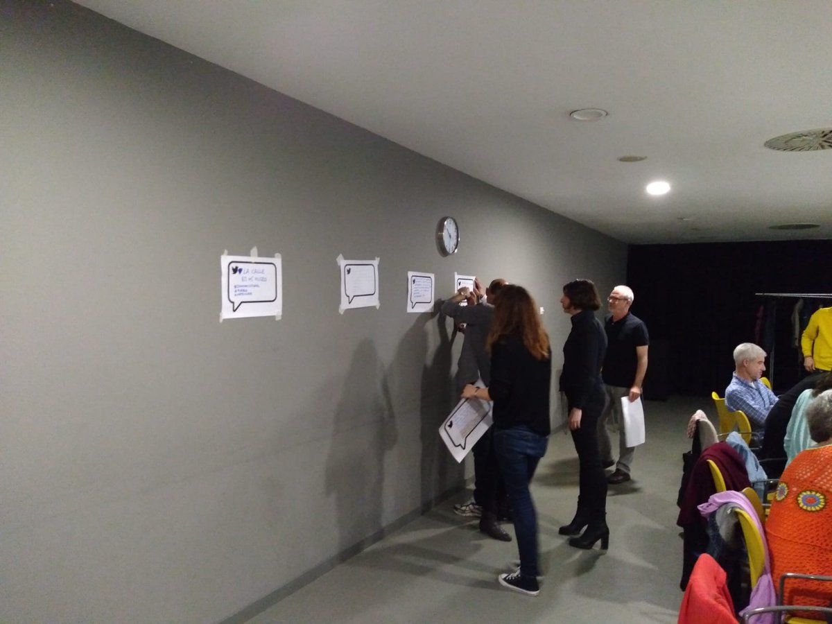 TransitCultura's tweet photo. Creatividad modo on en la última sesión de #formacionInnova de #Innovacultural2018 🤯 https://t.co/Q98vlS8oTm
