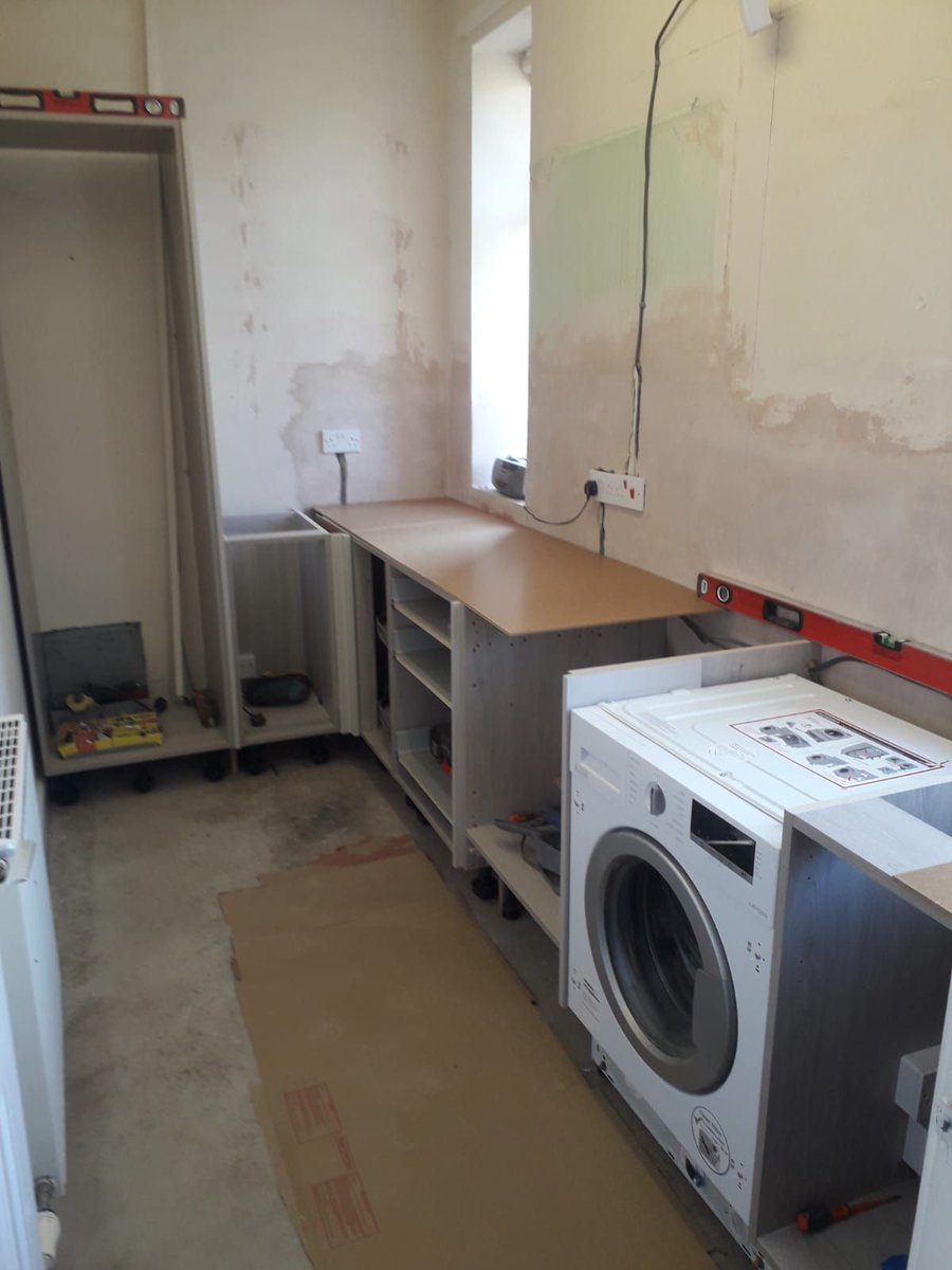 WeFitQualityKitchens tweet media